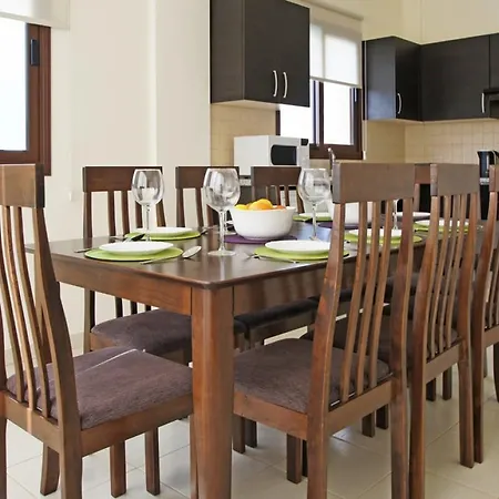 Damara Villa